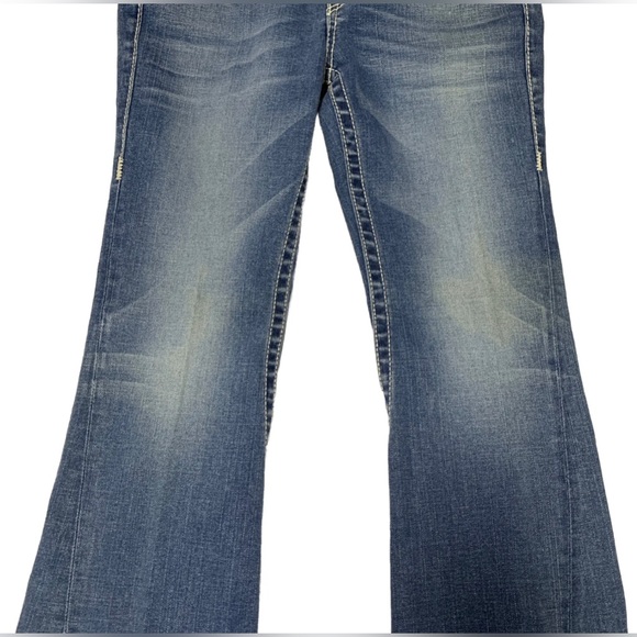 Authentic True Religion Joey Big T Flair Leg Women’s 32x29 Blue Jeans Low Rise - Picture 10 of 12